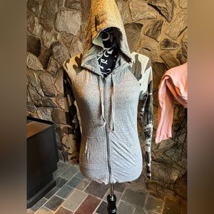 Prince & Fox Gray & Camo Zip Up Hoodie M